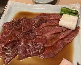 Dinner at Sumibi Yaki Yuji (炭火焼 ゆうじ)