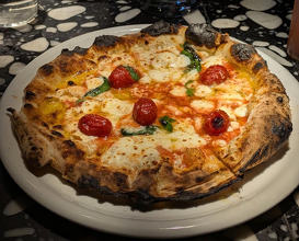 Dinner at Pizza Studio Tamaki