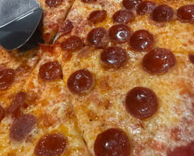 Dinner at Joe's New York Pizzeria