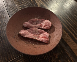 Dinner at Shinya Yakiniku Daichan (深夜焼肉 だいちゃん)
