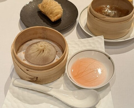 Dinner at Chinese Hanten Fureika (中国飯店 富麗華)