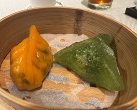 Dinner at Chinese Hanten Fureika (中国飯店 富麗華)