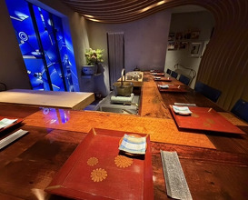 Dinner at HATSUNEZUSHI (初音鮨)