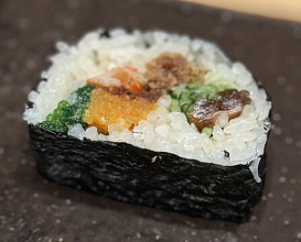 Dinner at HATSUNEZUSHI (初音鮨)