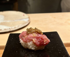 Dinner at HATSUNEZUSHI (初音鮨)