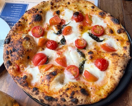 Dinner at IL PIZZAIOLO (イル・ピッツァイオーロ)