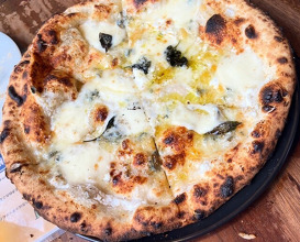 Dinner at IL PIZZAIOLO (イル・ピッツァイオーロ)