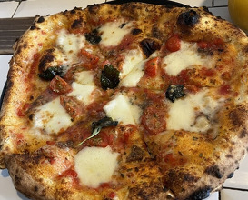 Dinner at IL PIZZAIOLO (イル・ピッツァイオーロ)
