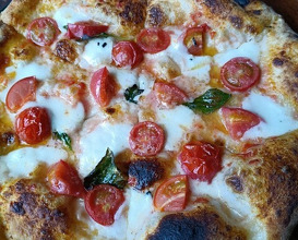 Dinner at IL PIZZAIOLO (イル・ピッツァイオーロ)