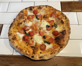 Dinner at IL PIZZAIOLO (イル・ピッツァイオーロ)