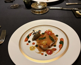 Dinner at Gastronomy Joel Robuchon (ガストロノミー ジョエル・ロブション)