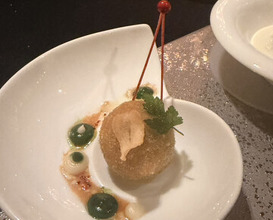Dinner at Gastronomy Joel Robuchon (ガストロノミー ジョエル・ロブション)