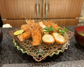 Dinner at Tonkatsu Mange (とんかつ マンジェ)