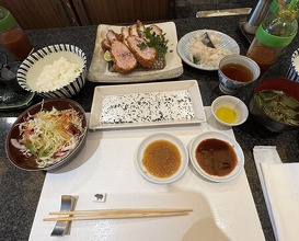 Dinner at Tonkatsu Mange (とんかつ マンジェ)