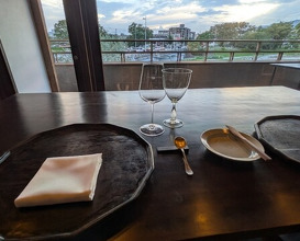 Dinner at middle (middle)