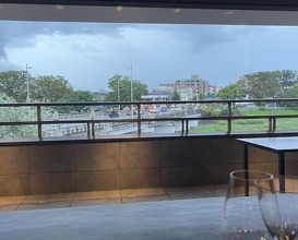 Dinner at middle (middle)