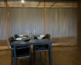Dinner at middle (middle)