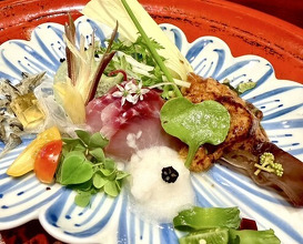 Dinner at Kusajiki Nakahigashi (草喰 なかひがし)