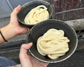 Dinner at Suzaki Shokuryohin Ten (須崎食料品店)