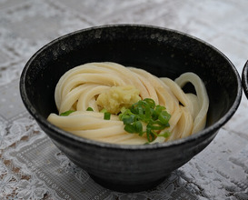 Dinner at Suzaki Shokuryohin Ten (須崎食料品店)