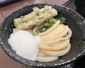 Dinner at Suzaki Shokuryohin Ten (須崎食料品店)
