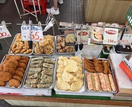 Dinner at Suzaki Shokuryohin Ten (須崎食料品店)
