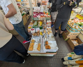 Dinner at Suzaki Shokuryohin Ten (須崎食料品店)
