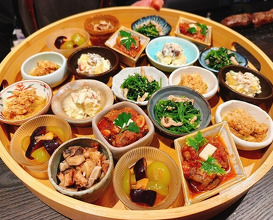 Dinner at Nakatsu Woniku