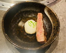 Dinner at YORONIKU TOKYO